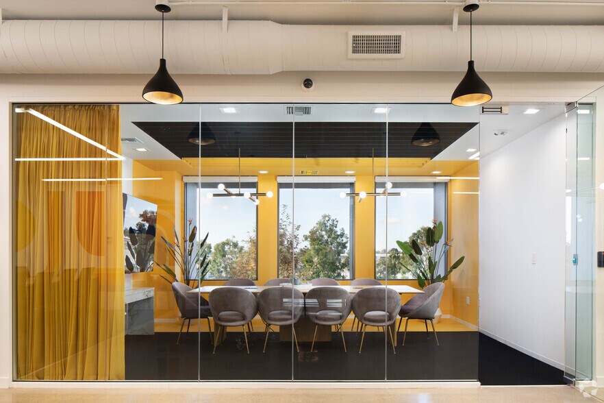 More Photos Of 18952 MacArthur Blvd, Irvine Unknown For Lease