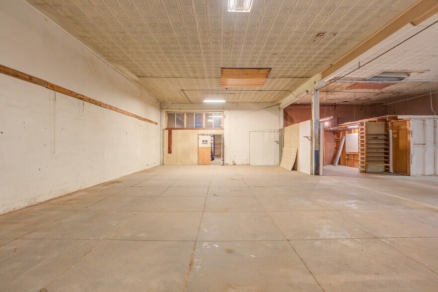 More Photos Of 1301 Buddy Holly Ave, Lubbock Warehouse For Lease