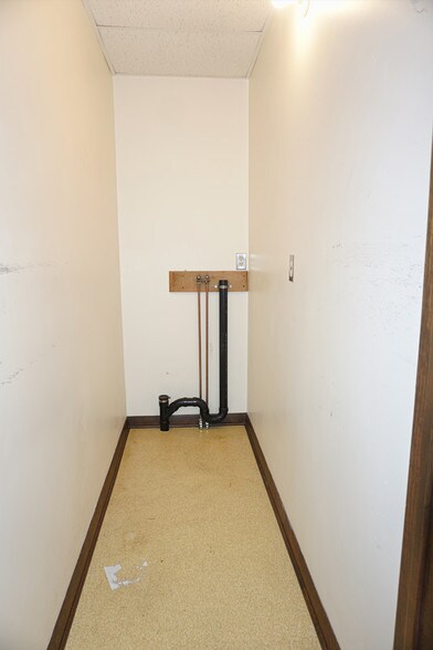 More Photos Of 1185 New Litchfield St, Torrington Medical For Sale