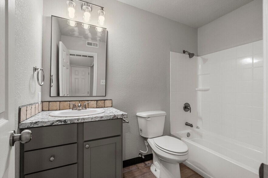 More Photos Of 1805 S Y St, Fort Smith Apartments For Sale