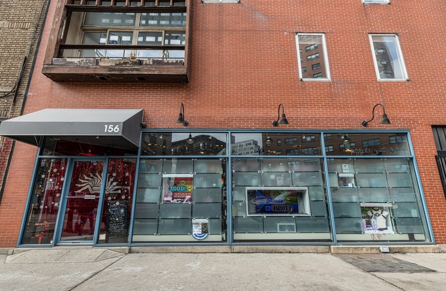 More Photos Of 156-158 Seventh Ave S, New York Storefront Retail Residential For Lease