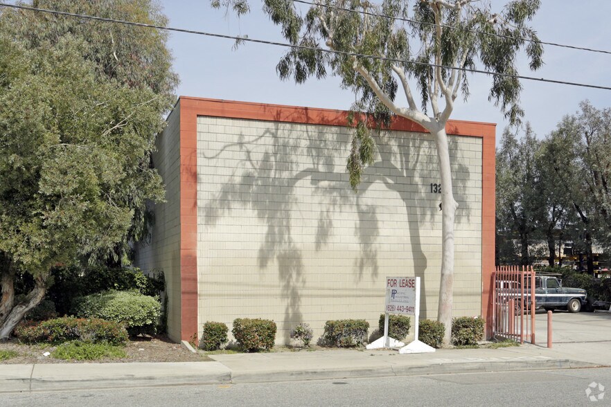 More Photos Of 1325 Vineland Ave, Baldwin Park Warehouse For Lease