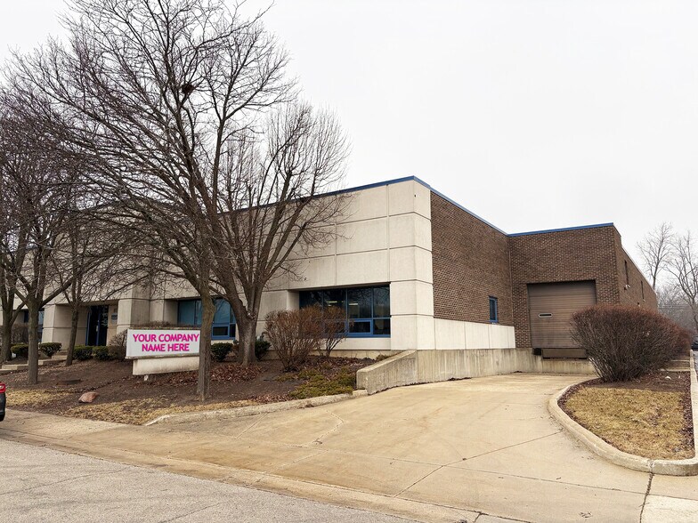 Primary Photo Of 620-630 Estes Ave, Schaumburg Warehouse For Sale
