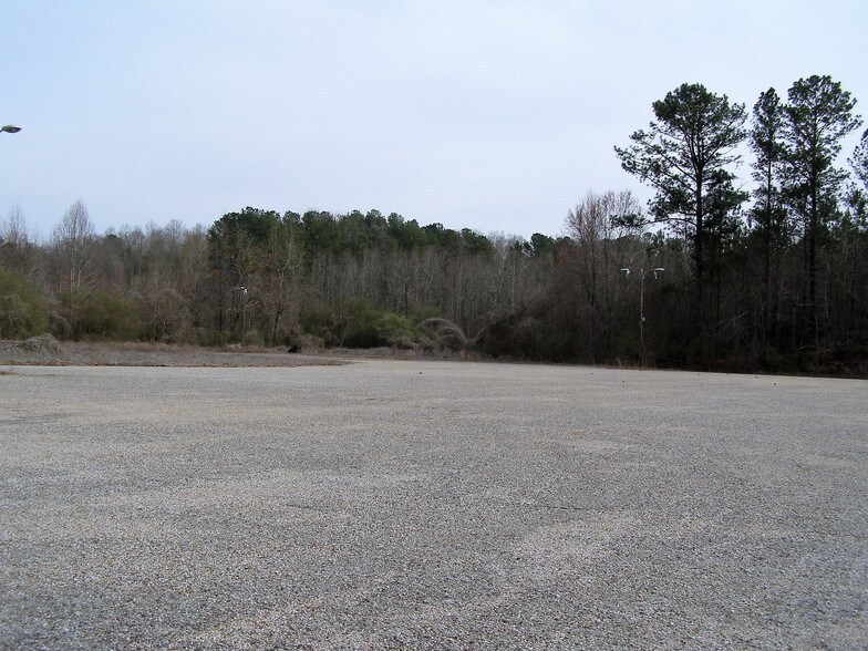 More Photos Of 2580 Highway 46, Heflin Warehouse For Lease