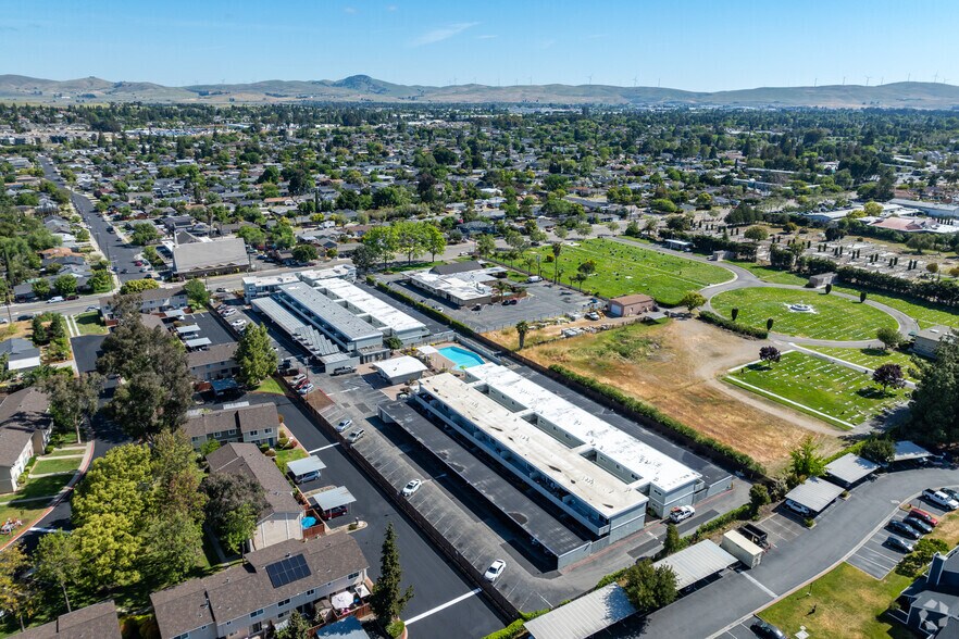 More Photos Of 3819 East Ave, Livermore Apartments For Sale