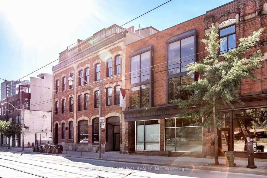 More Photos Of 10 Britain St, Toronto Storefront Retail Office For Lease