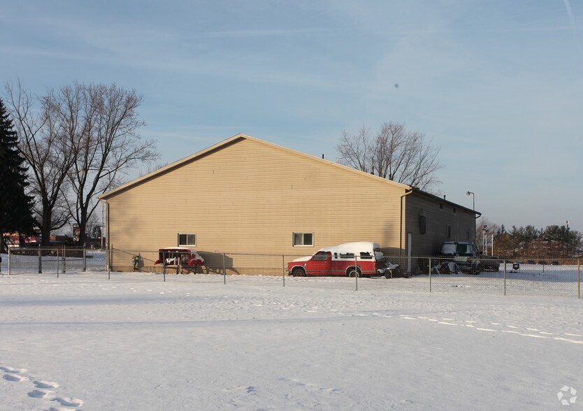 More Photos Of 2165 W State St, Alliance Warehouse For Sale