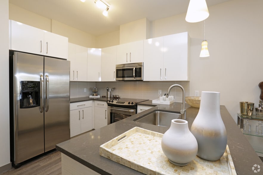 More Photos Of 6105 Spirit St, Pittsburgh Apartments For Lease