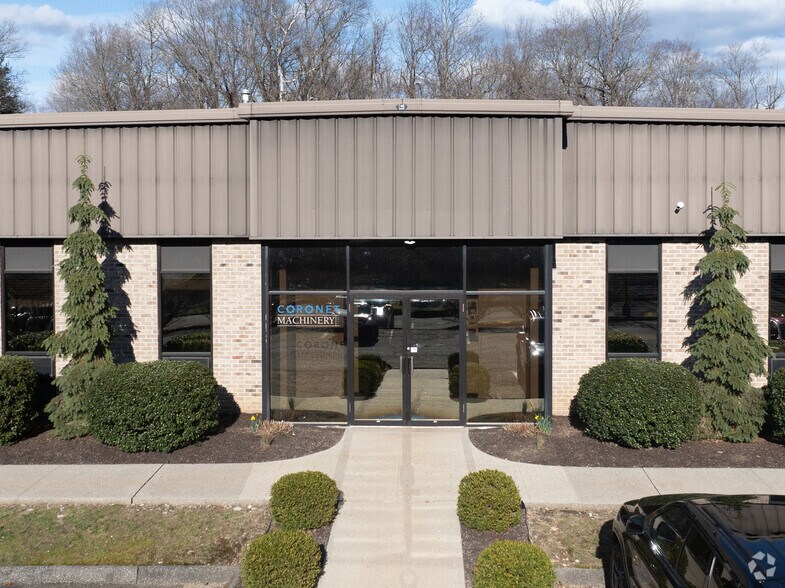 More Photos Of 6 Trowbridge Dr, Bethel Light Manufacturing For Lease
