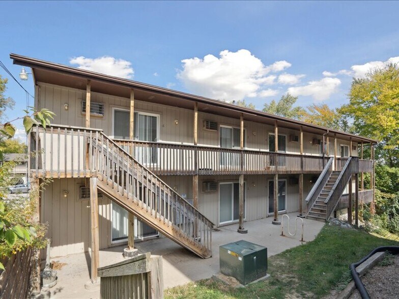 More Photos Of 732 Michael St, Iowa City Apartments For Sale