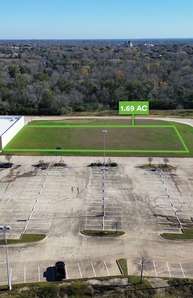 More Photos Of 3024 Towne Center way, Bryan Land For Sale