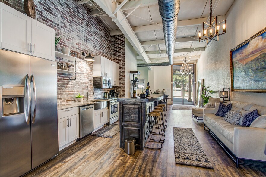 More Photos Of 2350 Bulverde Rd, Bulverde Hotel For Sale
