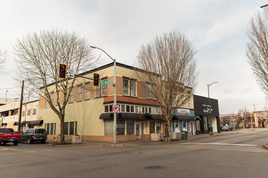 Primary Photo Of 102 N Meridian, Puyallup Storefront Retail Office For Lease