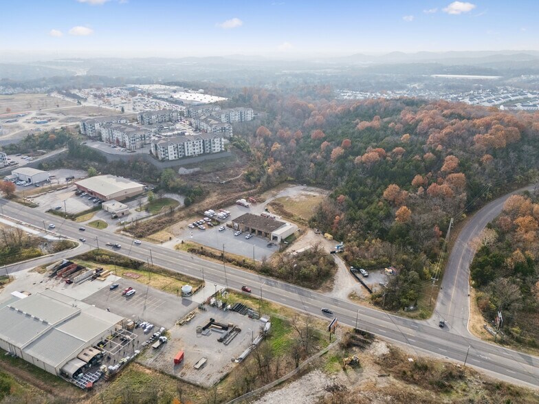 More Photos Of 3502 Dickerson Pike, Nashville Flex For Sale
