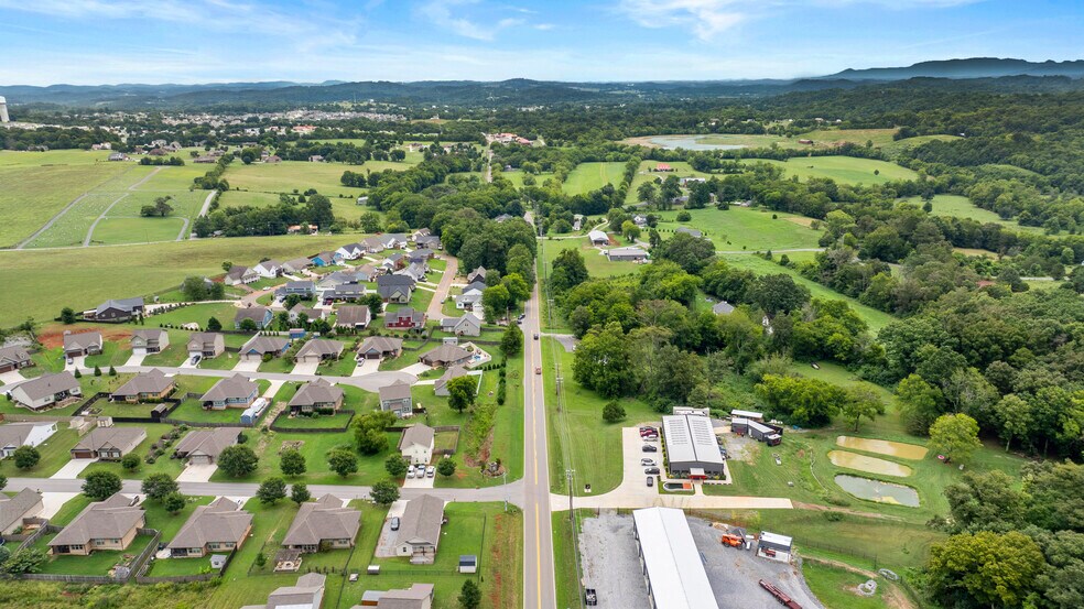 More Photos Of 2253 Boyds Creek Hwy, Sevierville Flex For Sale