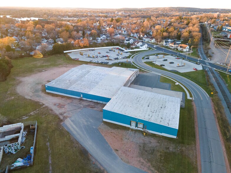 More Photos Of 1328 Curling Way, Wausau Manufacturing For Lease