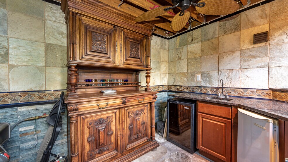 More Photos Of 1313 Washington St, Sumner Religious Facility For Sale