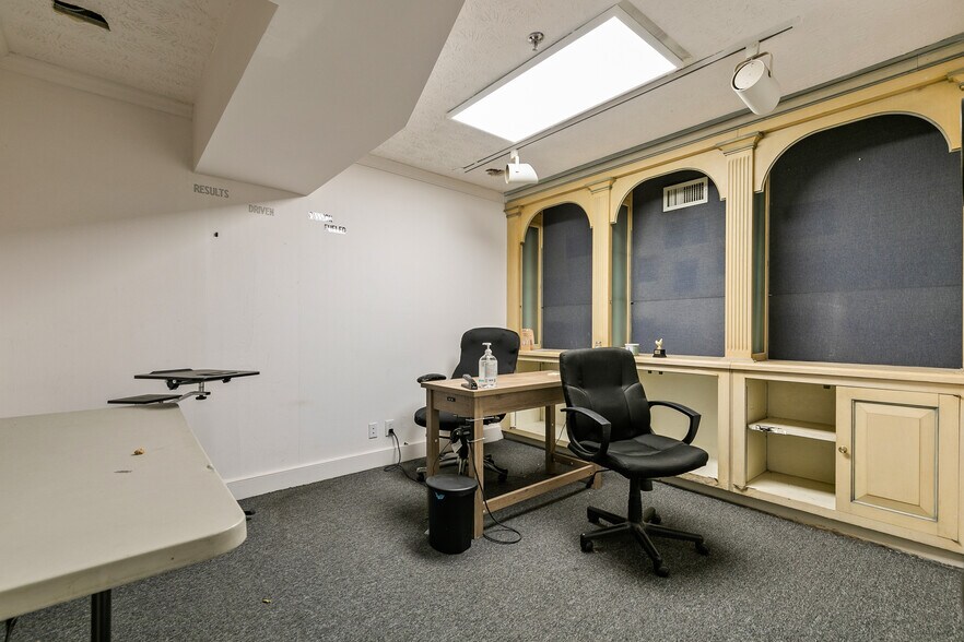 More Photos Of 119-123 E Broad St, Richmond Apartments For Sale