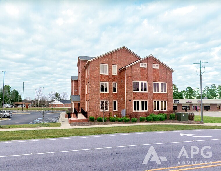 More Photos Of 7724 Raeford Rd, Fayetteville Medical For Lease