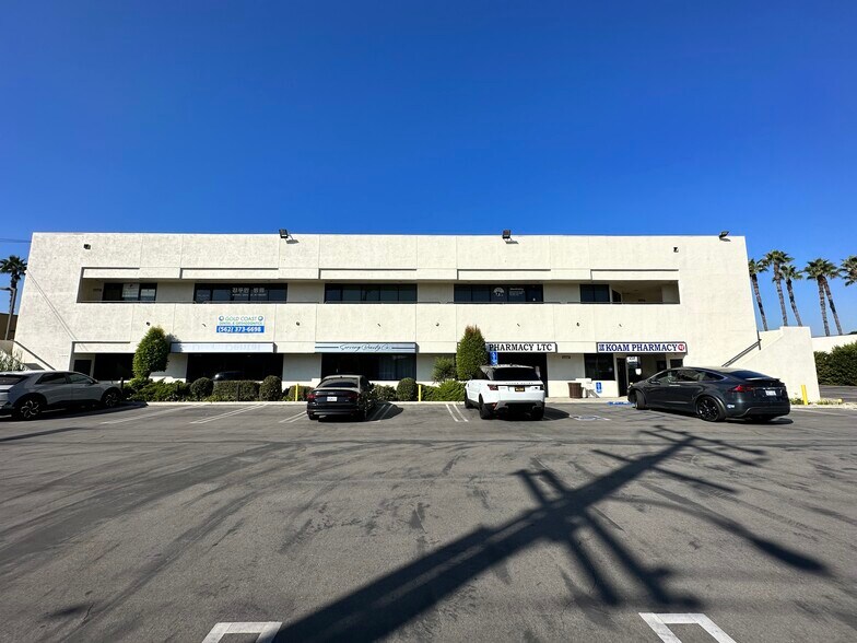 More Photos Of 18102 Pioneer Blvd, Artesia Loft Creative Space For Lease