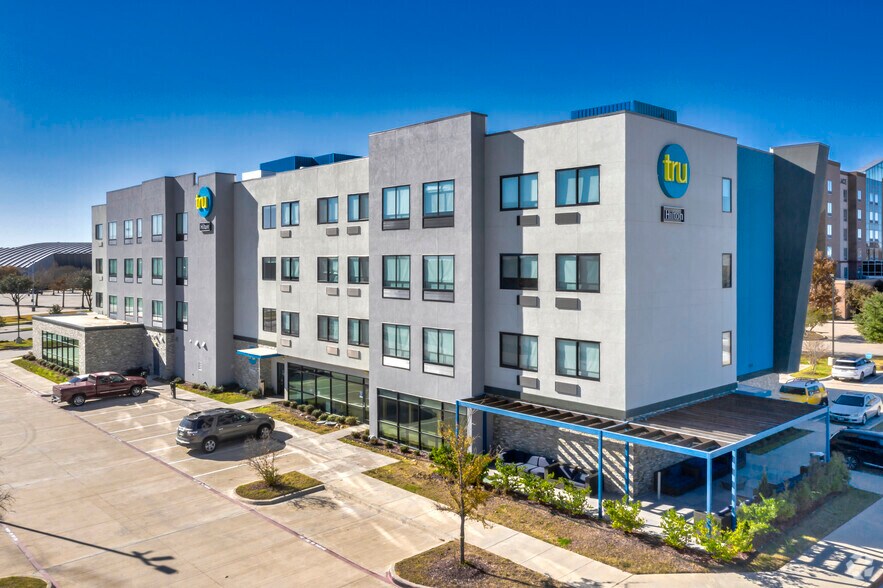 More Photos Of 5055 N President George Bush Hwy, Garland Hotel For Sale