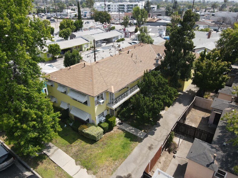 Primary Photo Of 6264 Willowcrest Ave, North Hollywood Apartments For Sale