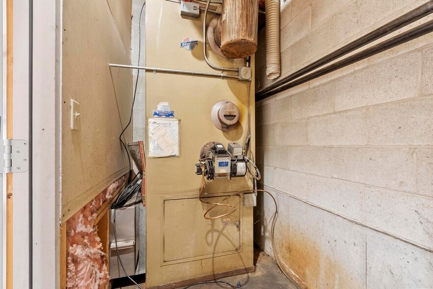 More Photos Of 162 Baldwinville Rd, Templeton Industrial For Sale