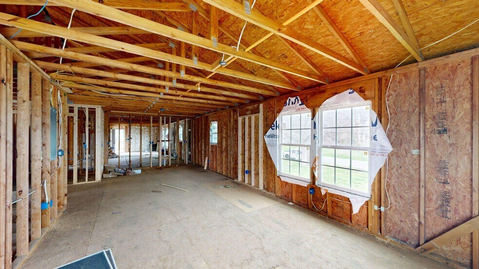 More Photos Of 57 Mill St, Cave Spring Multifamily For Sale