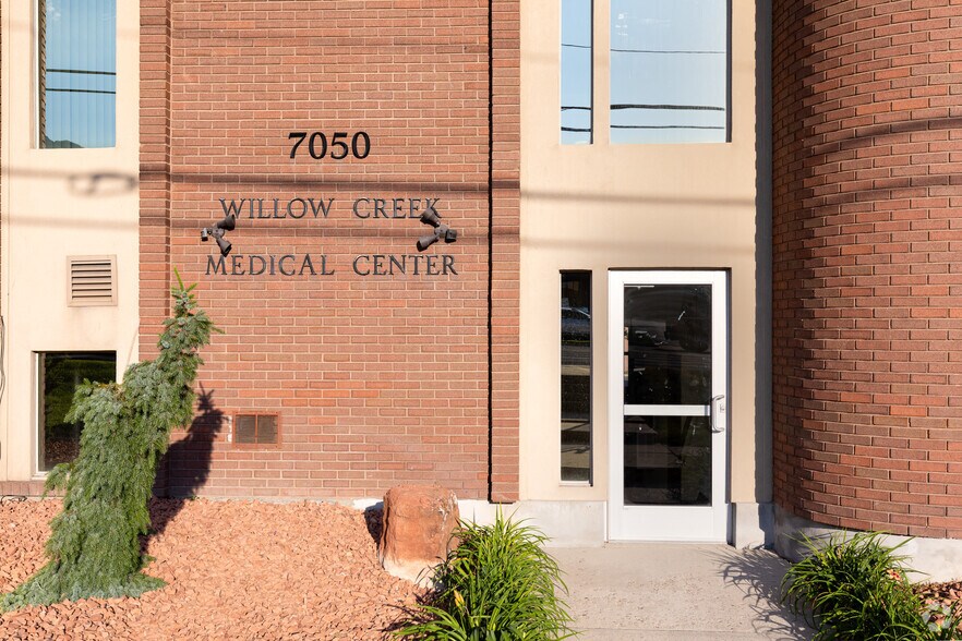 More Photos Of 7050 S Highland Dr, Cottonwood Heights Medical For Lease