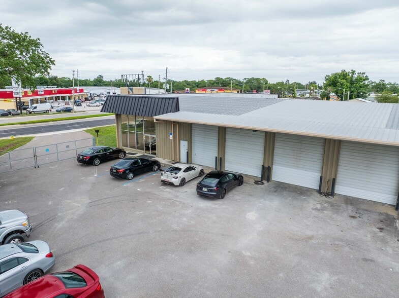 More Photos Of 8820 66th St, Pinellas Park Warehouse For Lease