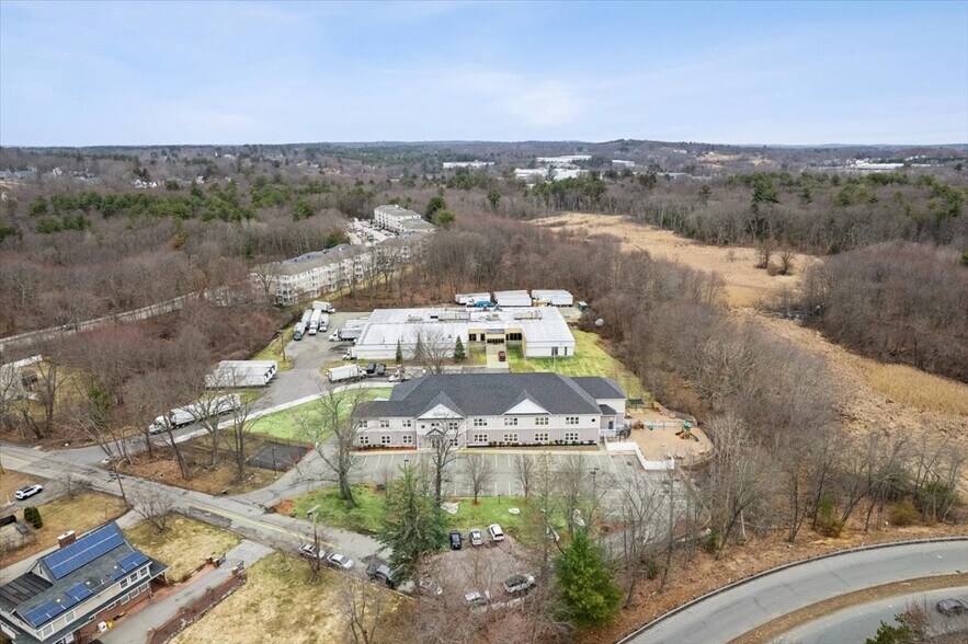 More Photos Of 443 W Lowell Ave, Haverhill Office For Sale