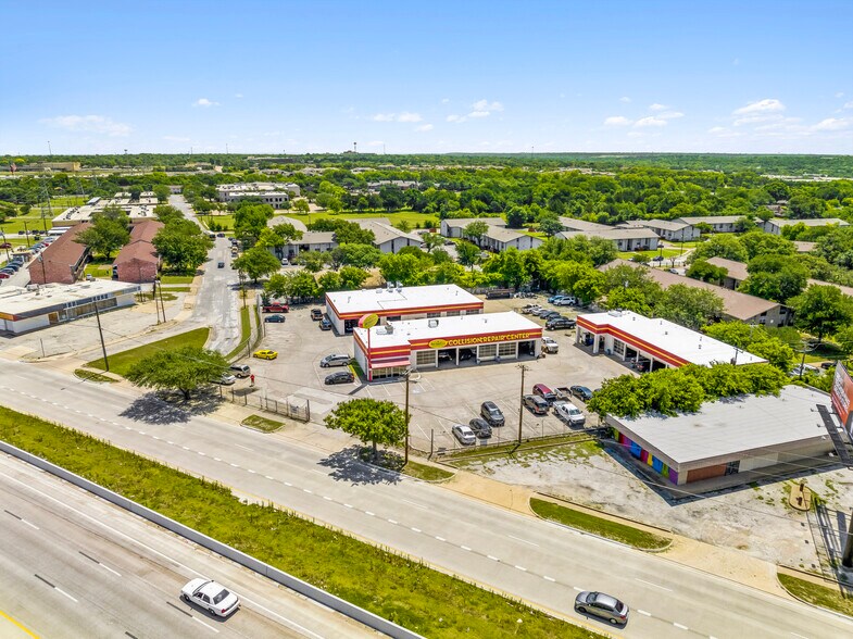 More Photos Of 3504 Marvin D Love Fwy, Dallas Flex For Sale