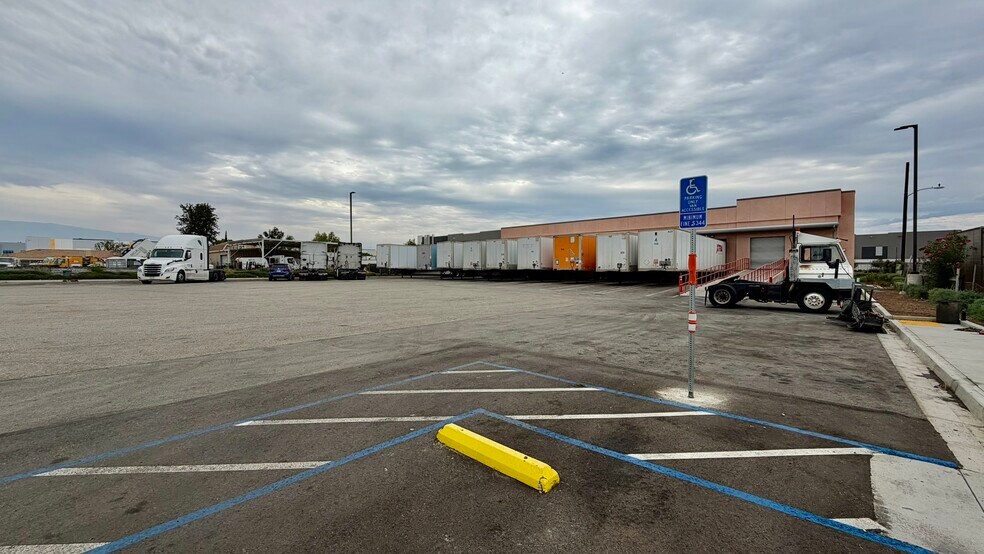 More Photos Of 11101 Calabash Ave, Fontana Truck Terminal For Sale