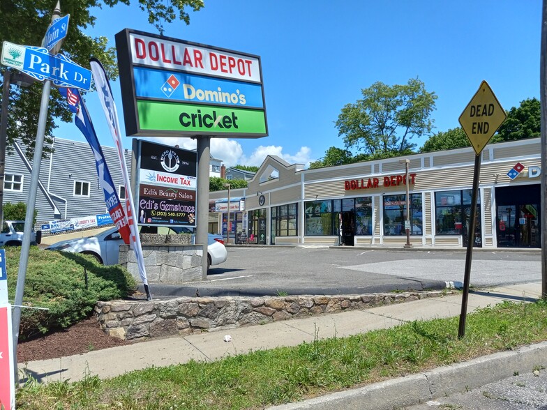 Primary Photo Of 4310-4328 Main St, Bridgeport Storefront For Lease