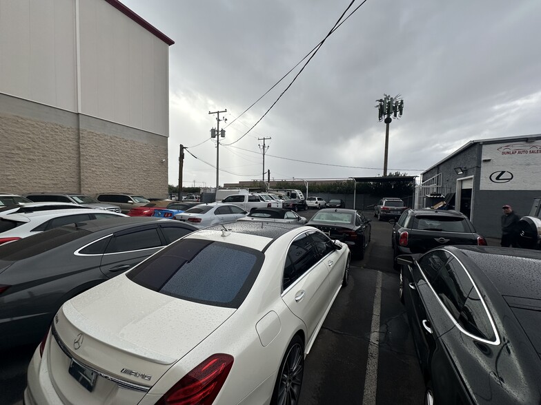 More Photos Of 523 E Dunlap Ave, Phoenix Auto Repair For Sale