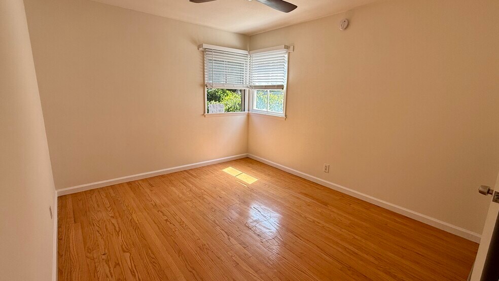 More Photos Of 228 Idaho Ave, Santa Monica Apartments For Sale