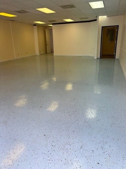 More Photos Of 8241-8259 Business Park Dr, Port Saint Lucie Industrial For Lease