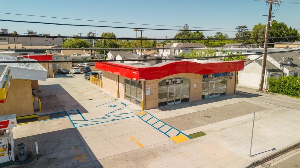 More Photos Of 5961 Laurel Canyon Blvd, Valley Village Storefront For Lease