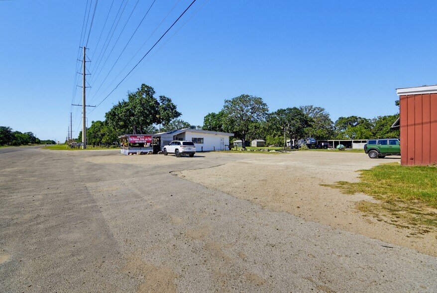 More Photos Of 6348 FM 1117, Seguin Storefront Retail Office For Sale