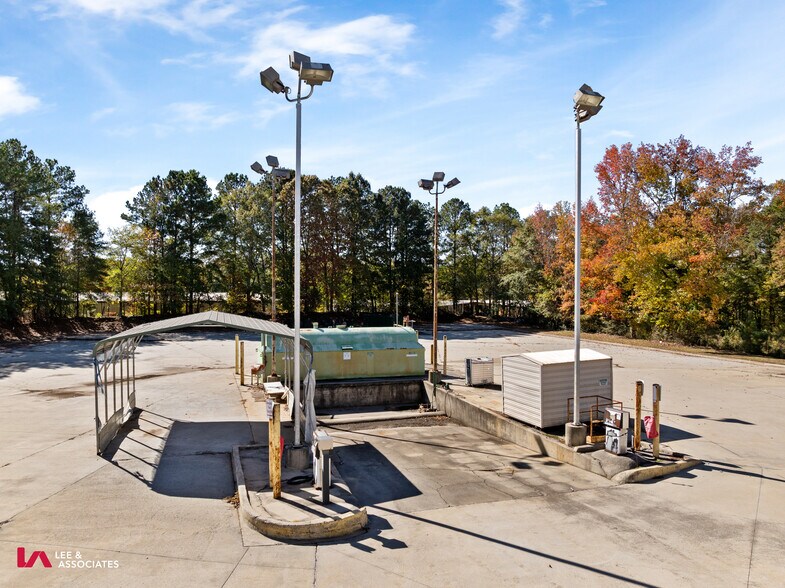 More Photos Of 774 McFarland Pky, Alpharetta Warehouse For Lease