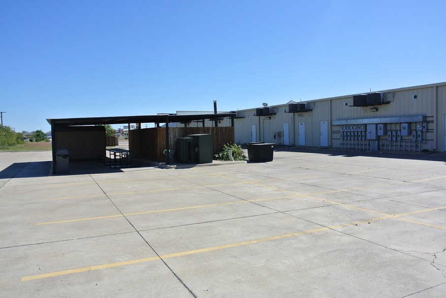 More Photos Of 3401 W Stan Schlueter Loop, Killeen Freestanding For Lease