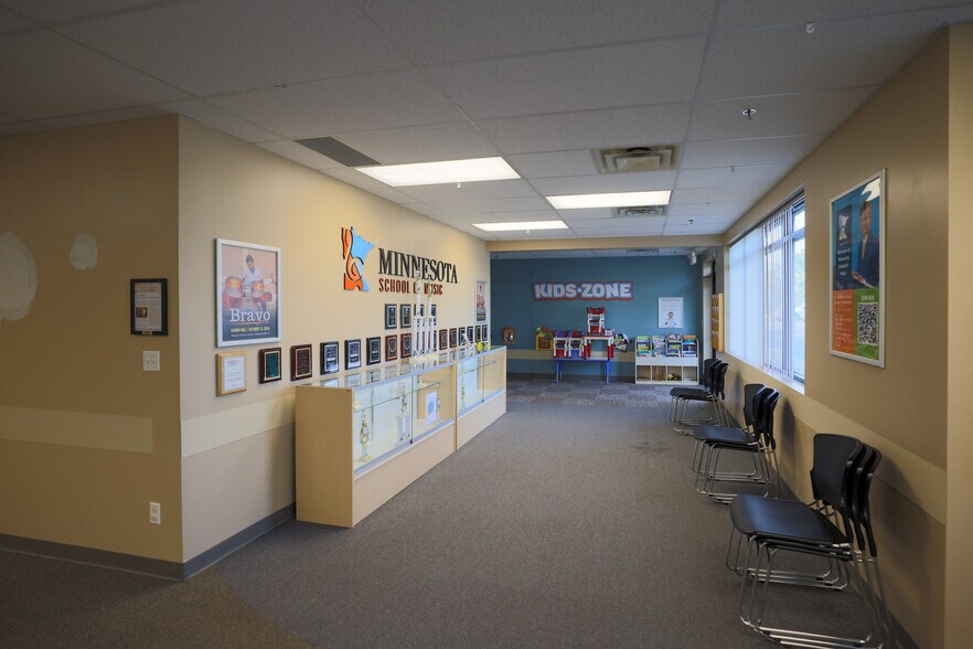 More Photos Of 3521 88th Ave NE, Blaine Office For Sale