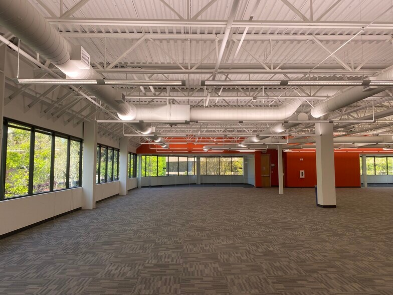 More Photos Of 1400 N McDowell Blvd, Petaluma Office For Lease