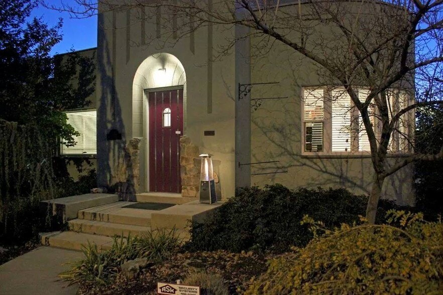 More Photos Of 2834 Highland Dr, Salt Lake City Office For Lease