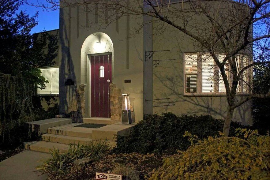 More Photos Of 2834 Highland Dr, Salt Lake City Office For Sale