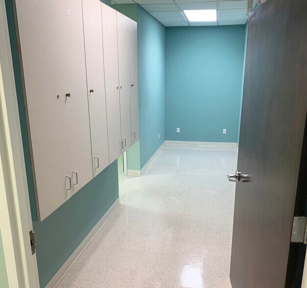 More Photos Of 271 Route 25A, Wading River Medical For Lease