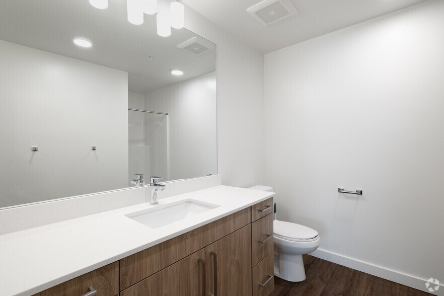 More Photos Of 3040 S South Fork Blvd, Idaho Falls Apartments For Sale