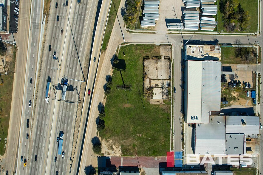 More Photos Of 301 W Freeway, Fort Worth Land For Sale
