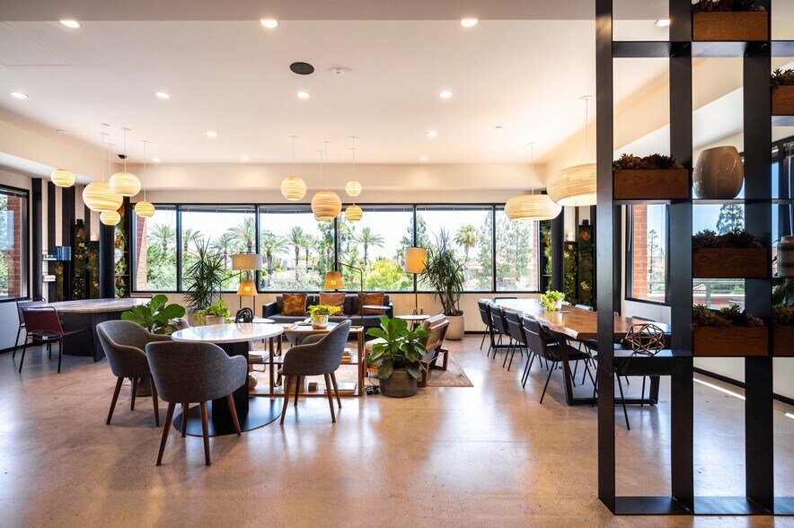 More Photos Of 4250 N Drinkwater Blvd, Scottsdale Coworking Space