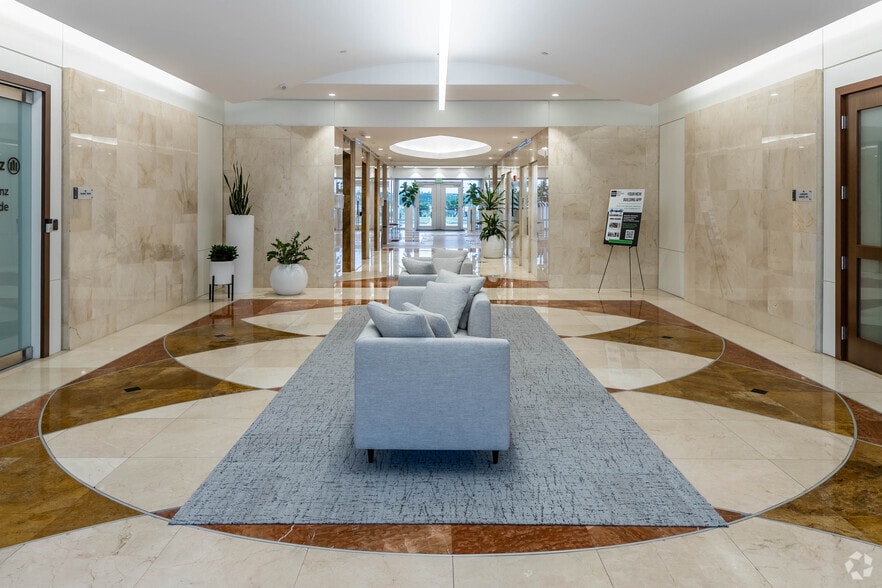 More Photos Of 9725 NW 117th Ave, Medley Unknown For Lease